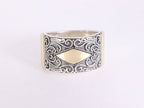 Traditionele bewerkte zilveren ring met 18k gouden decoraties - maat 18 afbeelding 4