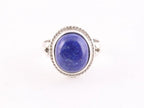 Bewerkte zilveren ring met lapis lazuli afbeelding 2