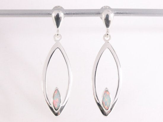 Opengewerkte zilveren oorstekers met welo opaal afbeelding 4