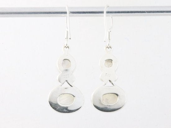 Zilveren oorbellen met regenboog maansteen afbeelding 3