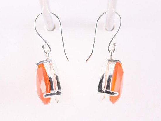 Zilveren oorbellen met carneool afbeelding 2