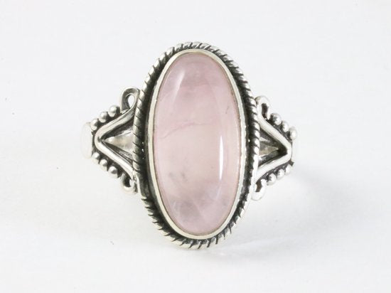 Bewerkte zilveren ring met rozenkwarts afbeelding 4