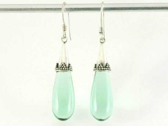 Traditionele zilveren pegeloorbellen met groene obsidiaan afbeelding 3