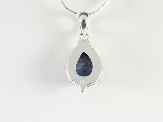 Bewerkte zilveren hanger met lapis lazuli aan ketting afbeelding 3