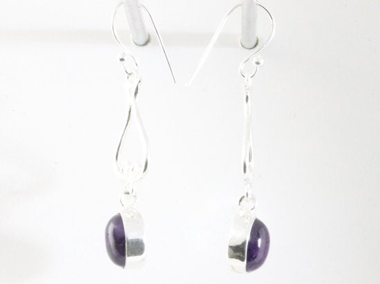 Lange zilveren oorbellen met amethist afbeelding 2