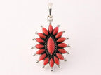 Bewerkte zilveren hanger met rode koraal steen afbeelding 1