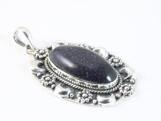 Grote bewerkte zilveren hanger met blauwe zonnesteen afbeelding 2