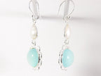 Lange zilveren oorbellen met aqua chalcedoon en parel afbeelding 2