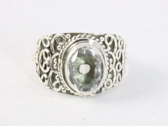 Bewerkte zilveren ring met bergkristal afbeelding 4