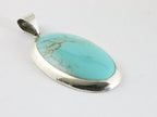 Grote ovale hoogglans zilveren hanger met groene turkoois aan ketting afbeelding 2