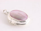 Ovaal hoogglans zilveren medaillon met roze parelmoer afbeelding 2