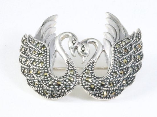 Zilveren zwanen broche met marcasiet afbeelding 1