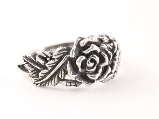 Bewerkte zilveren ring met roos afbeelding 1