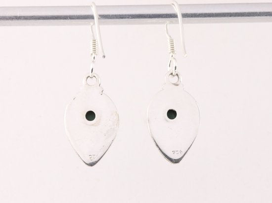 Fijne bewerkte zilveren oorbellen met malachiet afbeelding 3