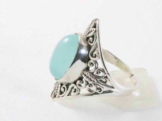 Opengewerkte zilveren ring met aqua chalcedoon afbeelding 2
