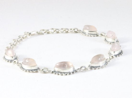 Bewerkte zilveren armband met rozenkwarts afbeelding 2