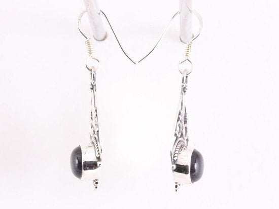 Opengewerkte zilveren oorbellen met blauwe zonnesteen afbeelding 2