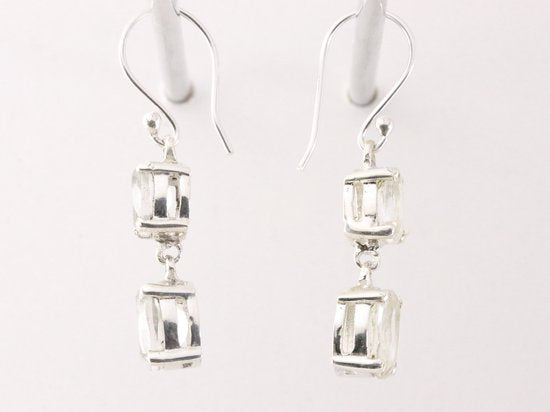 Zilveren oorbellen met bergkristal afbeelding 2