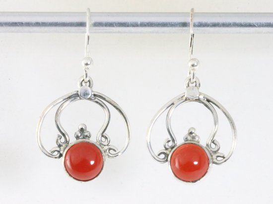 Opengewerkte zilveren oorbellen met carneool afbeelding 3