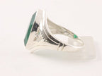 Opengewerkte zilveren ring met groene onyx afbeelding 2