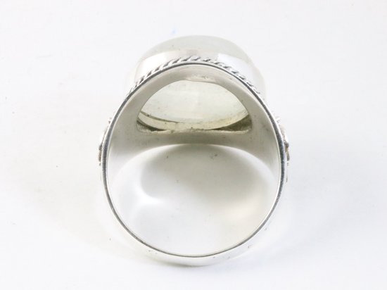 Zware bewerkte zilveren ring met regenboog maansteen afbeelding 3