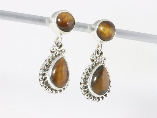 Bewerkte zilveren oorstekers met tijgeroog afbeelding 2