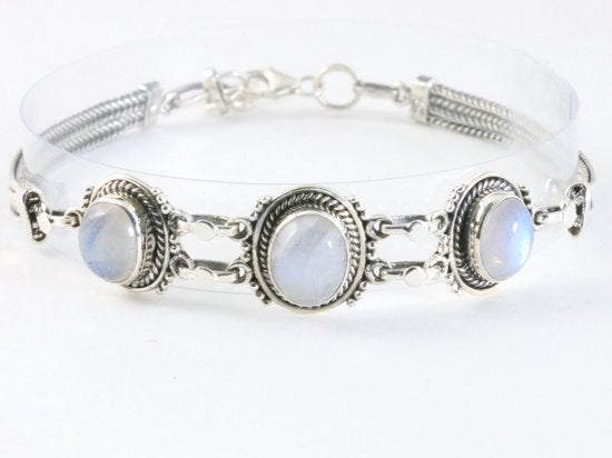 Bewerkte zilveren armband met regenboog maansteen afbeelding 1