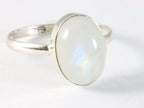 Ovale zilveren ring met regenboog maansteen afbeelding 1