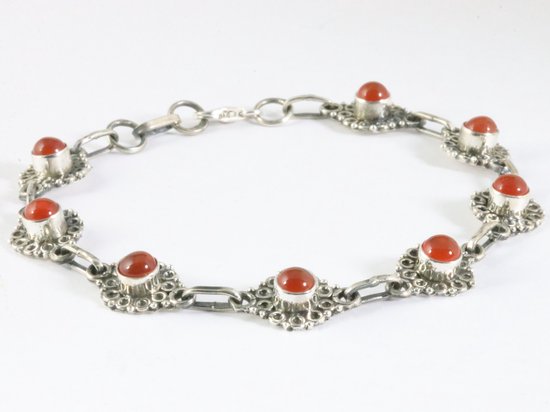 Bewerkte zilveren armband met carneool afbeelding 2