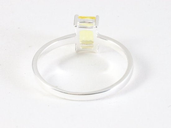 Fijne hoogglans zilveren ring met citrien afbeelding 3