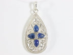 Langwerpige opengewerkte zilveren hanger met lapis lazuli afbeelding 4