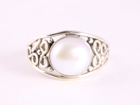Fijne opengewerkte zilveren ring met parel afbeelding 4