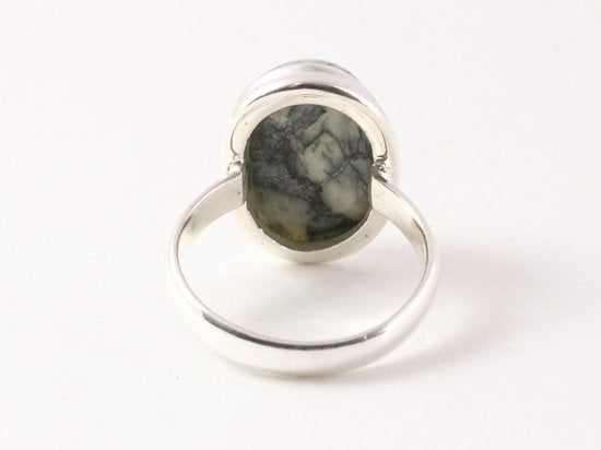 Ovale zilveren ring met pinoliet afbeelding 3