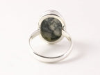 Ovale zilveren ring met pinoliet afbeelding 3