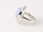 Bewerkte ovale zilveren ring met blauwe lace agaat afbeelding 3