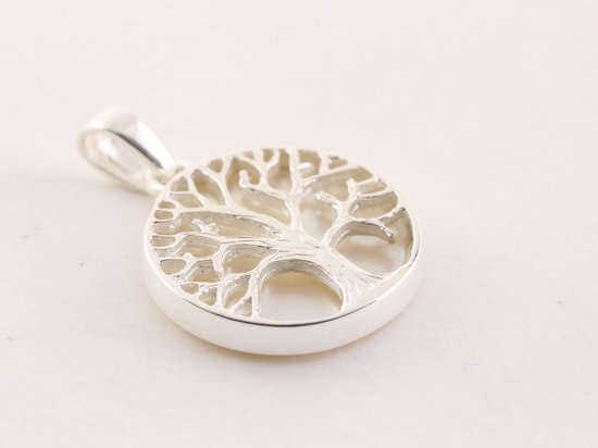 Fijne ronde zilveren hanger met levensboom op parelmoer afbeelding 2