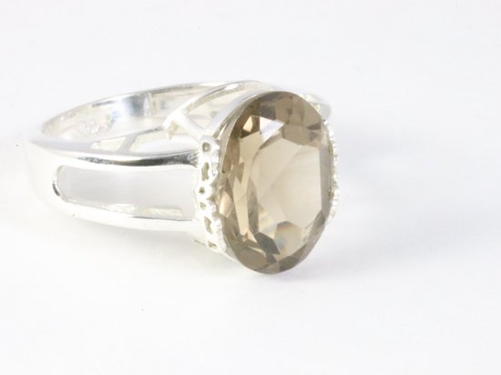 Opengewerkte hoogglans zilveren ring met rookkwarts afbeelding 1