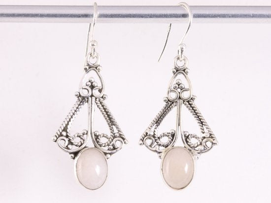 Opengewerkte zilveren oorbellen met roze morganiet afbeelding 1