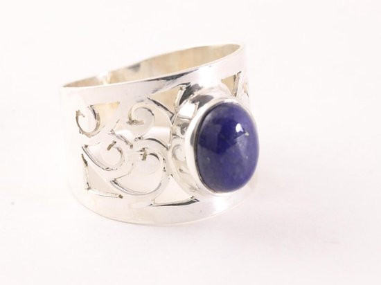 Opengewerkte zilveren ring met lapis lazuli afbeelding 1