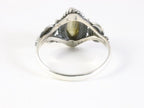 Fijne bewerkte zilveren ring met labradoriet afbeelding 3