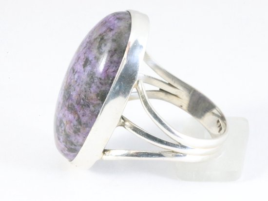 Grote ovale zilveren ring met paarse purpuriet afbeelding 2