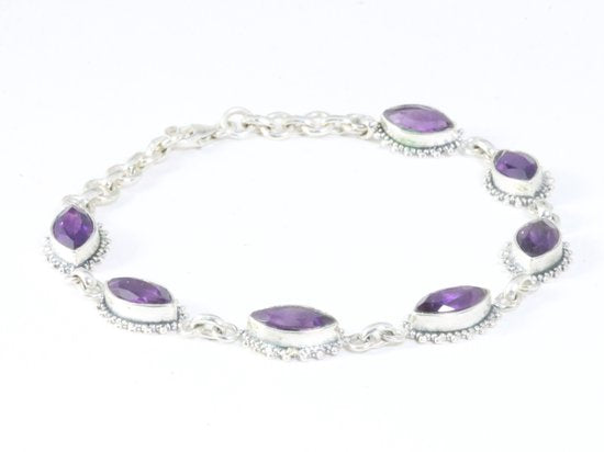 Bewerkte zilveren armband met amethist afbeelding 2