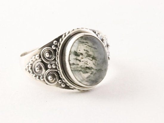 Bewerkte zilveren ring met zwarte rutielkwarts afbeelding 1