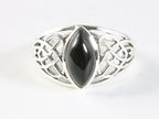 Opengewerkte zilveren ring met onyx afbeelding 4