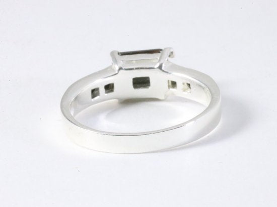 Hoogglans zilveren ring met onyx afbeelding 3