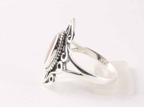 Opengewerkte zilveren ring met bruine parelmoer afbeelding 2