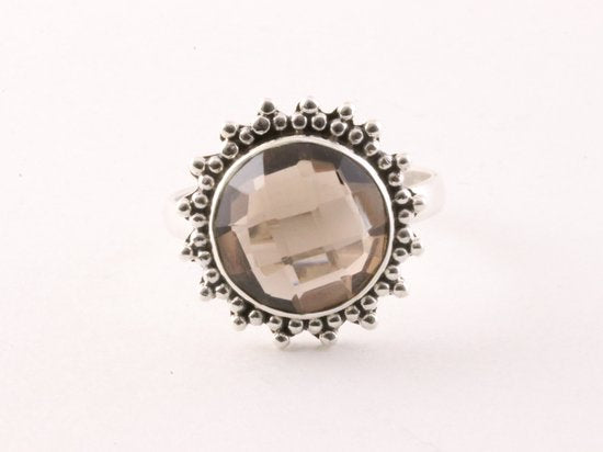 Ronde bewerkte zilveren ring met rookkwarts afbeelding 4
