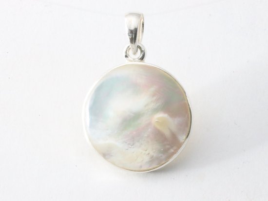 Fijne ronde zilveren hanger met levensboom op parelmoer afbeelding 3