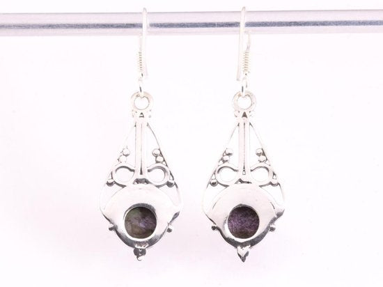 Opengewerkte zilveren oorbellen met purpuriet afbeelding 3