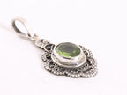 Bewerkte zilveren hanger met peridoot afbeelding 2